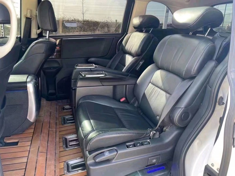 保定18年本田艾力绅4