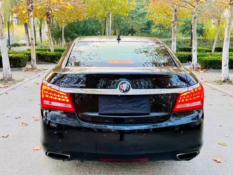 聊城15年别克君越1