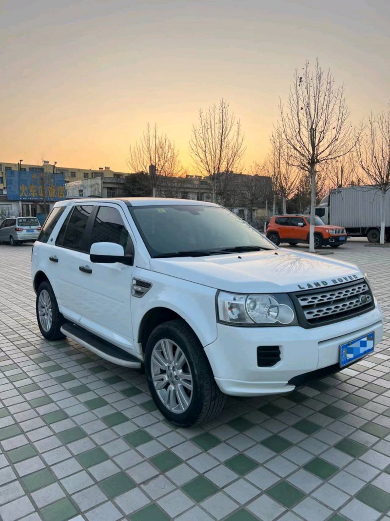 北京13年路虎神行者8