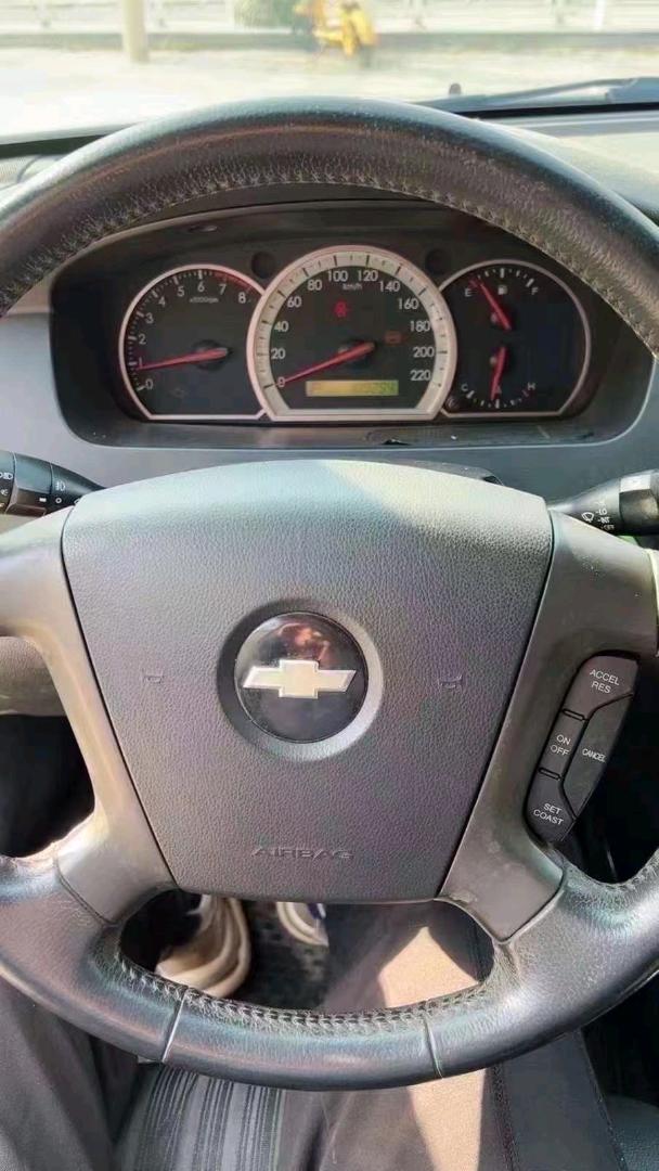 北京12年雪佛兰景程8