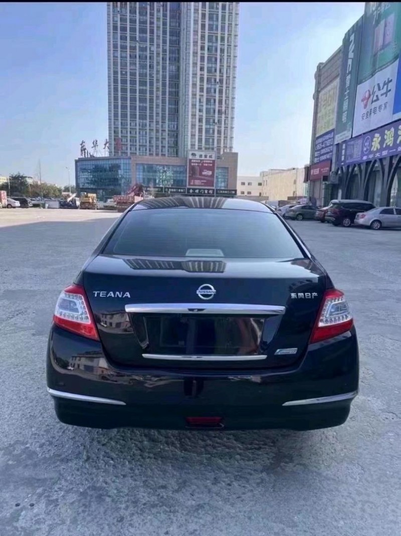 济南11年日产天籁4