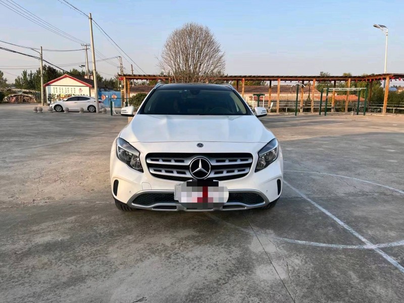 徐州18年奔驰GLA9