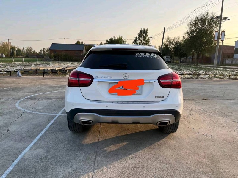 徐州18年奔驰GLA1