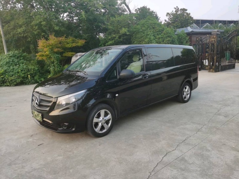 徐州16年奔驰威霆7