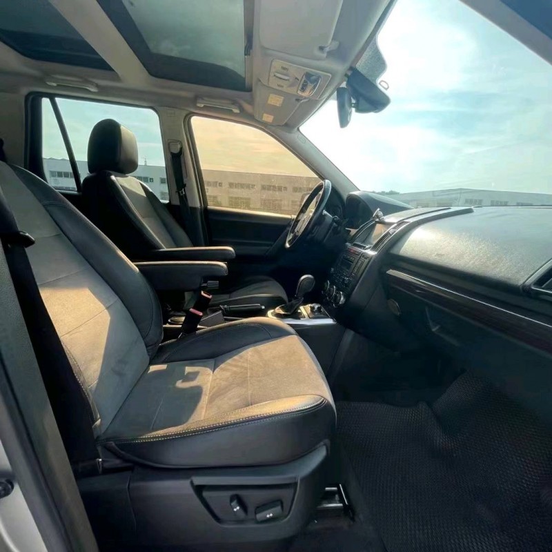 北京12年路虎神行者3