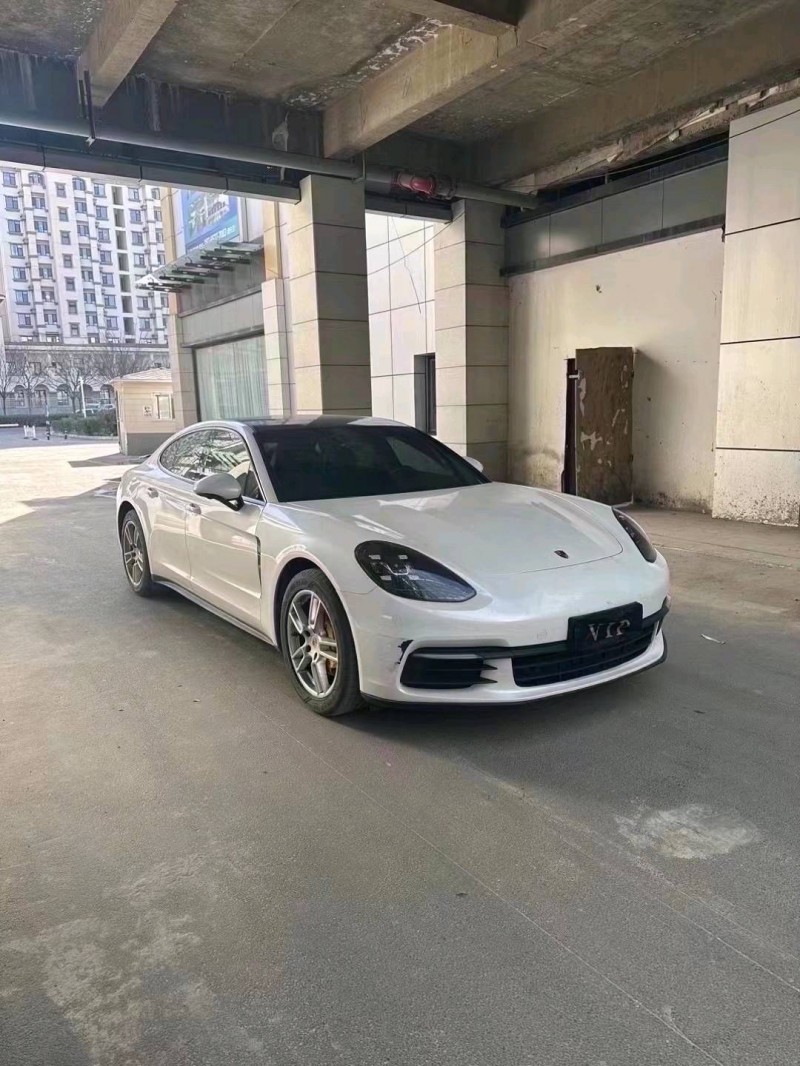 东营17年保时捷帕拉梅拉8