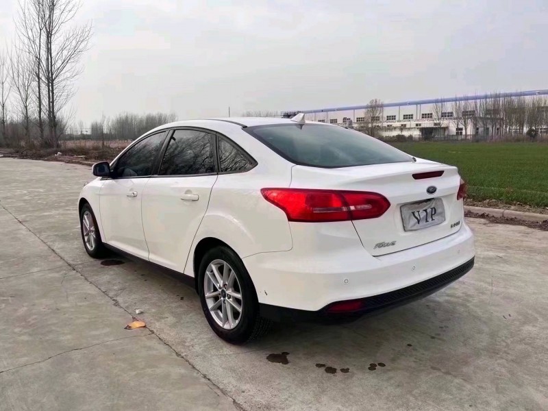 枣庄17年福特福克斯5