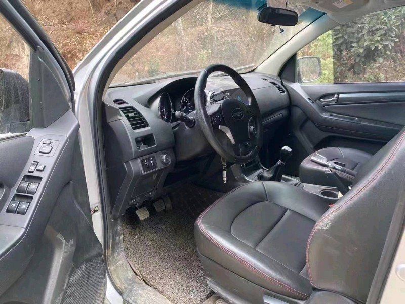 宜昌21年五十铃皮卡3