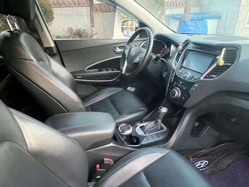 邯郸16年现代新胜达4