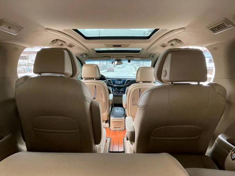 枣庄19年别克GL81