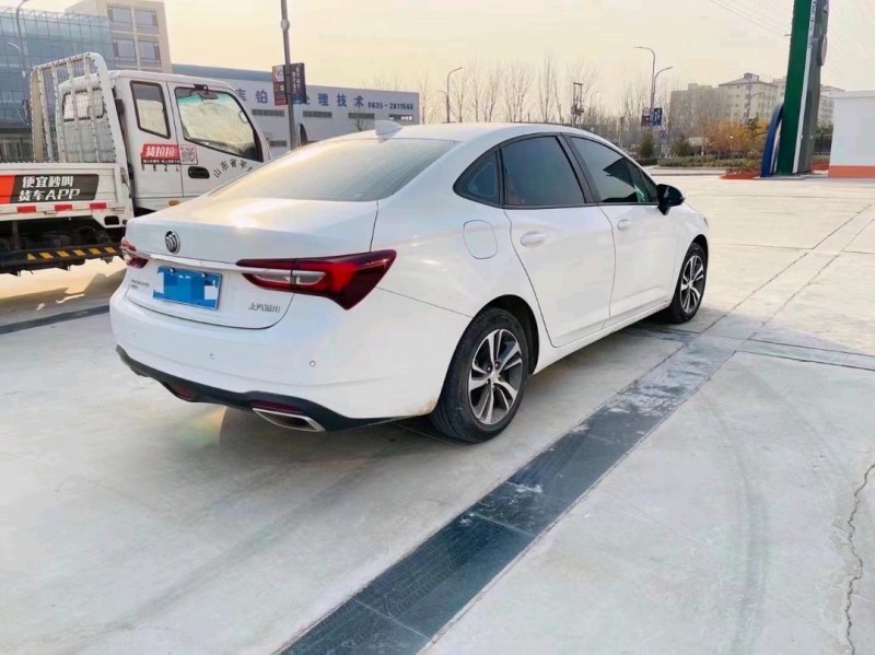 枣庄21年别克威朗3