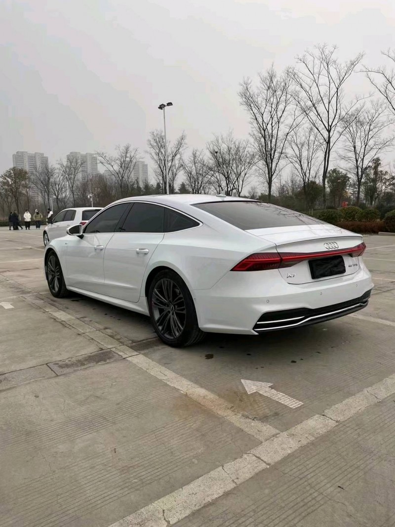 徐州22年奥迪A7L8