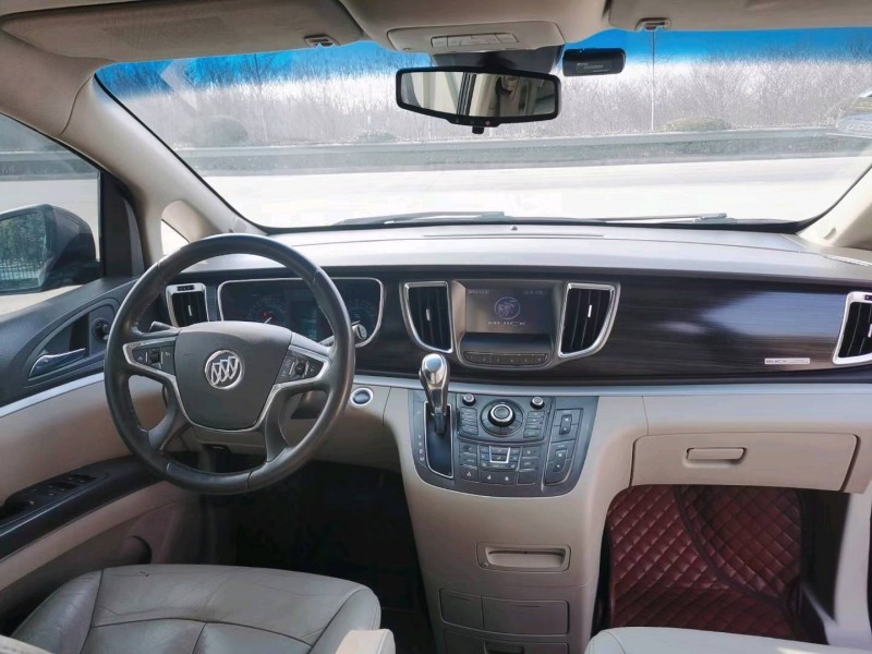 徐州13年别克GL86