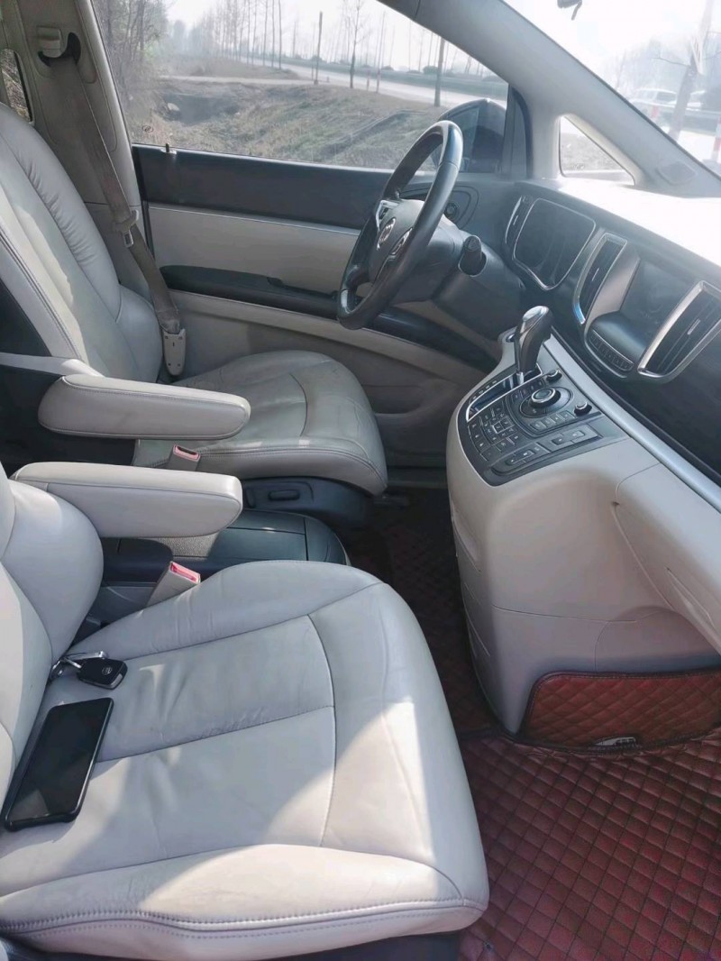 徐州13年别克GL84