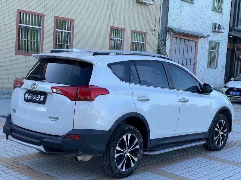 珠海16年丰田RAV49