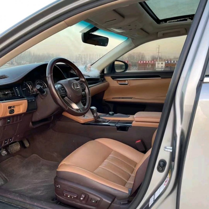 北京17年雷克萨斯ES7