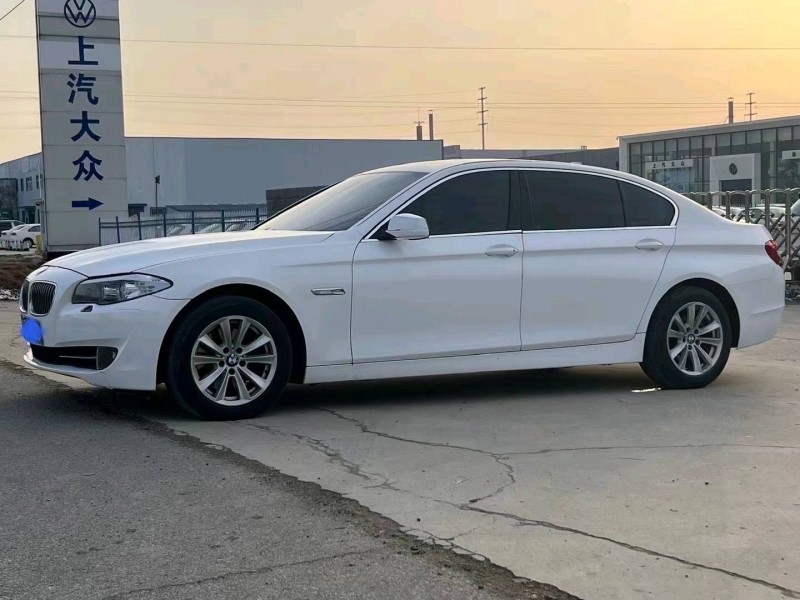 北京13年宝马5系3