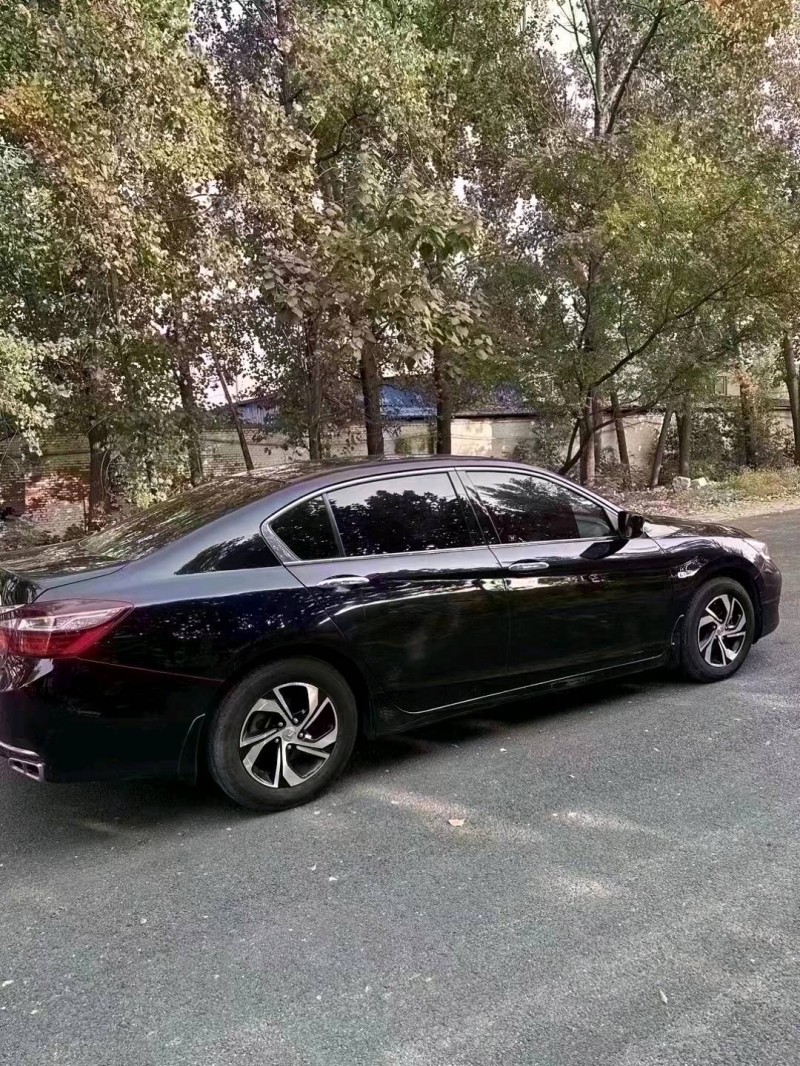 北京17年本田雅阁2