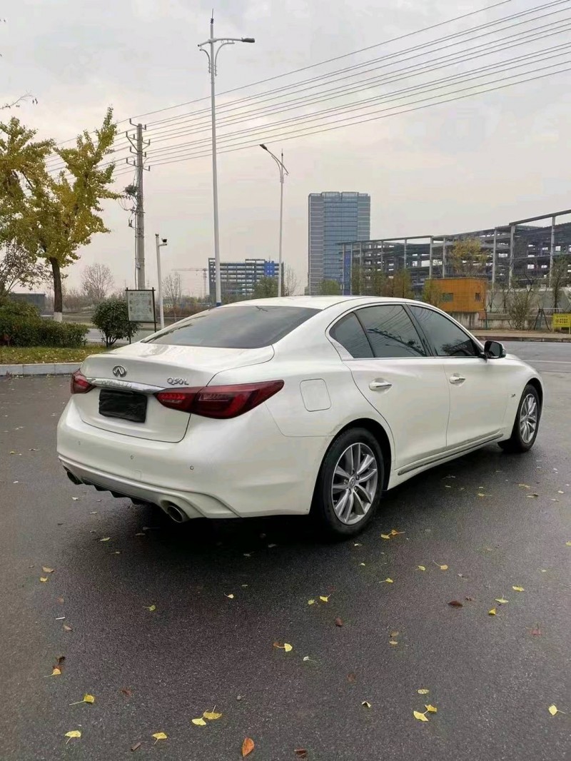 宿遷18年英菲尼迪Q50L8