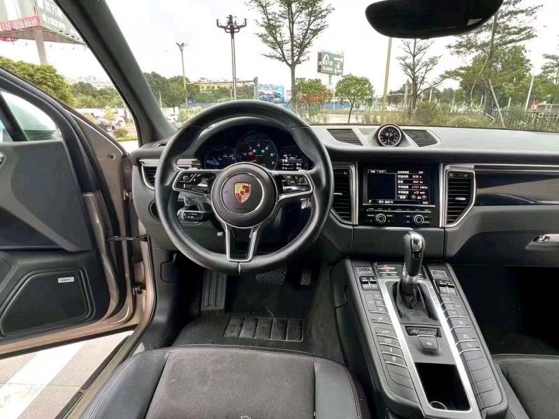 珠海14年保时捷Macan3
