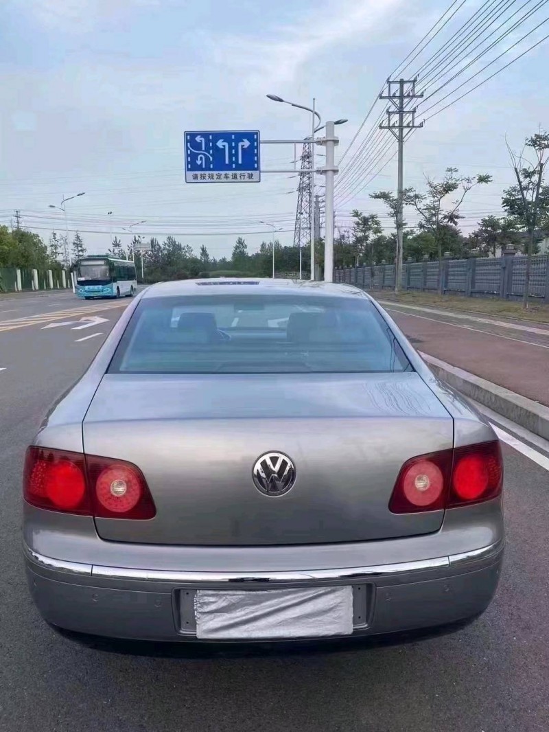 宜昌10年大众辉腾7