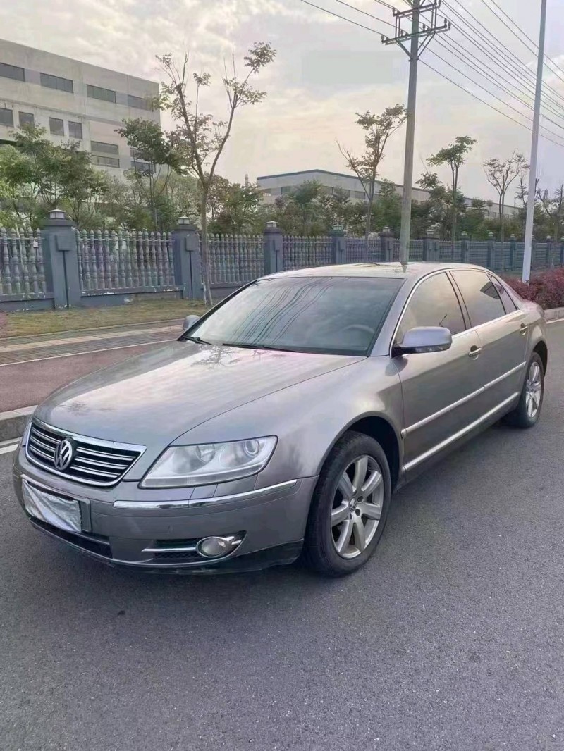 宜昌10年大众辉腾1