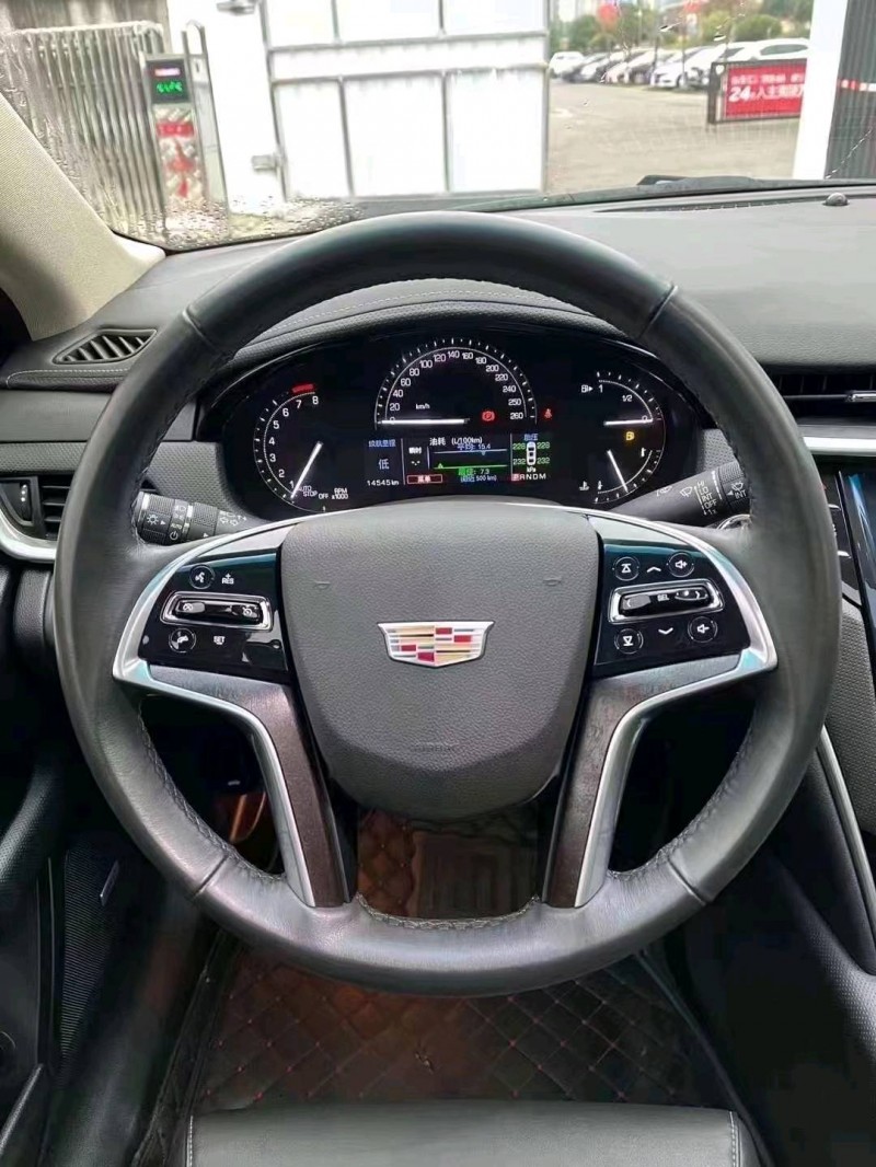 宜昌20年凯迪拉克XT52