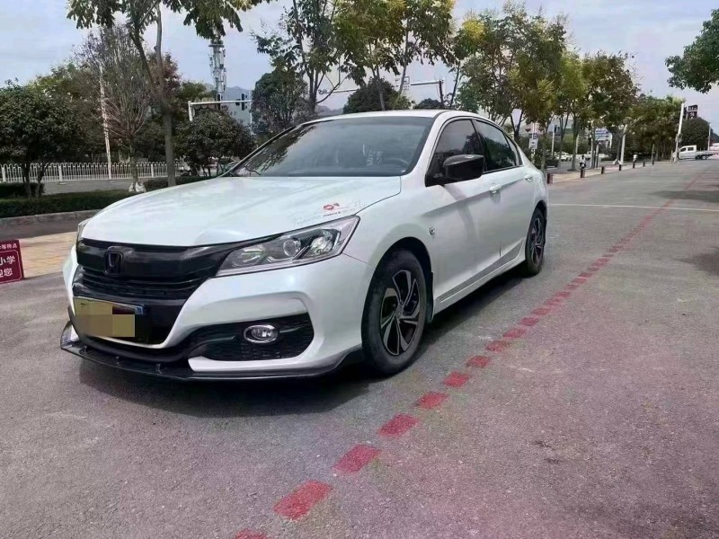 宜昌16年本田雅阁5