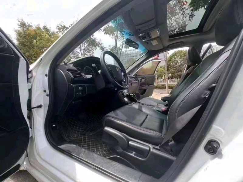 宜昌16年本田雅阁7