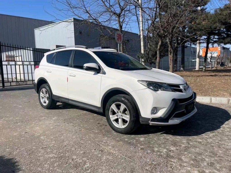沈阳13年丰田RAV4荣放3