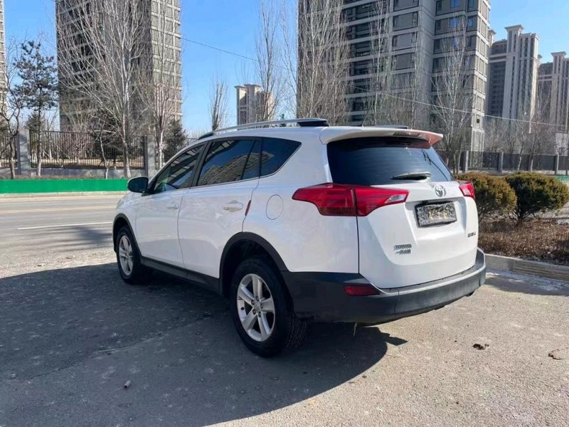 沈阳13年丰田RAV4荣放2