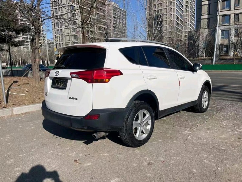 沈阳13年丰田RAV4荣放4