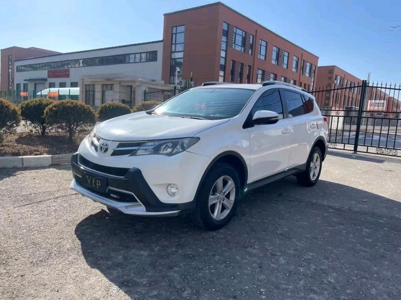 沈阳13年丰田RAV4荣放9