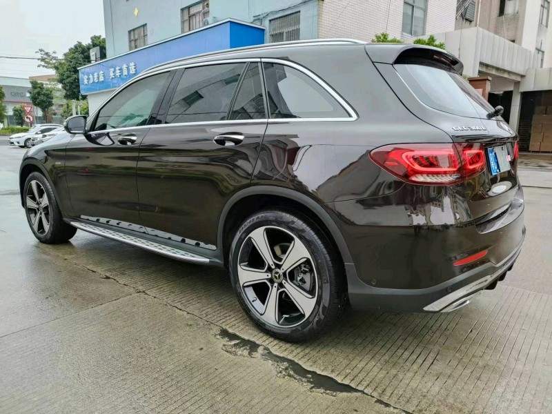 中山22年奔驰GLC4