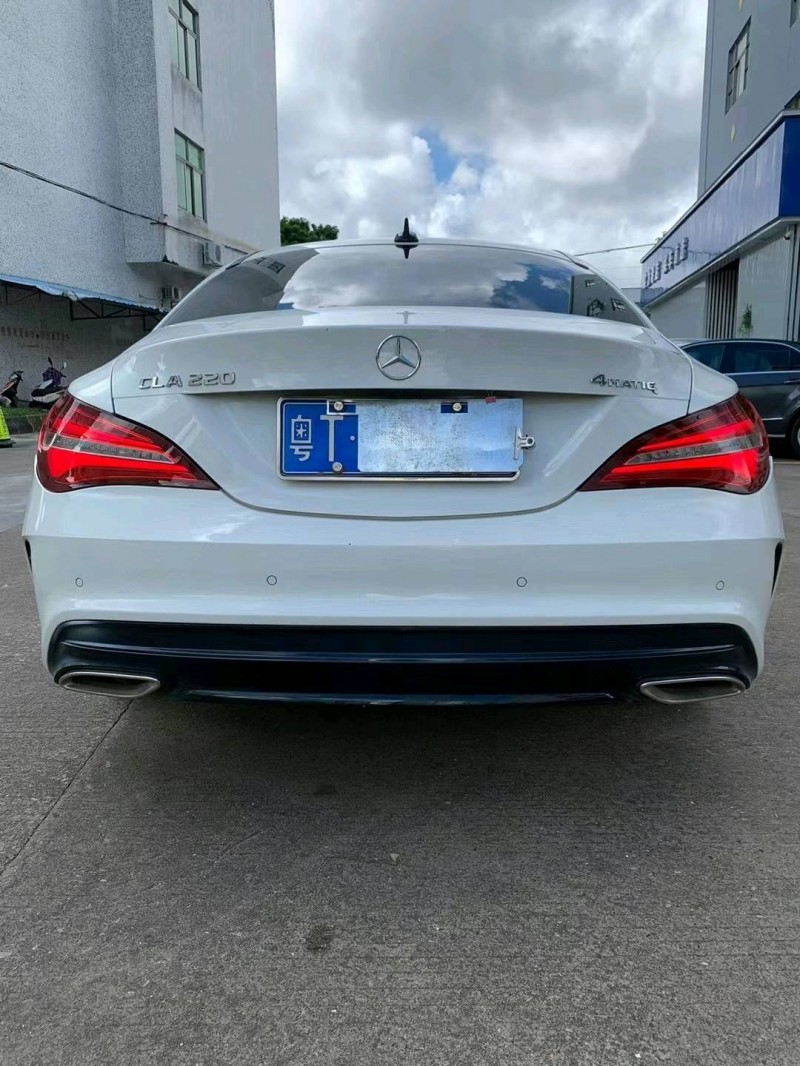 中山18年奔驰CLA4