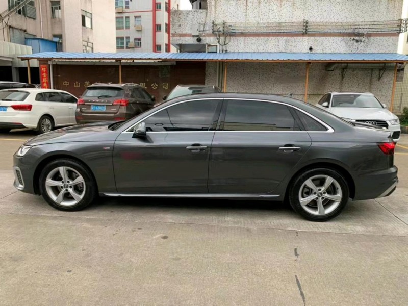 中山21年奥迪A4L3