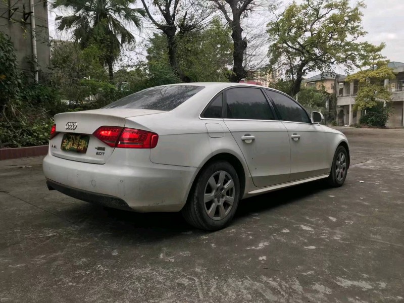 广州12年奥迪A4L5