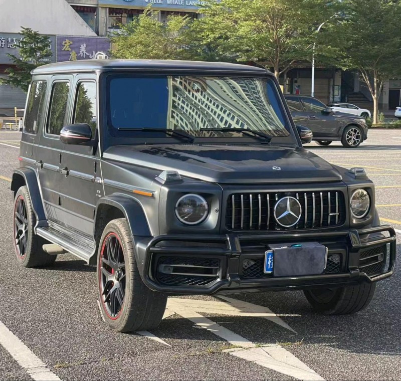 广州19年奔驰G8