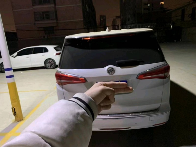 济南18年别克GL86