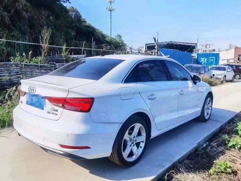 嘉兴21年奥迪A32