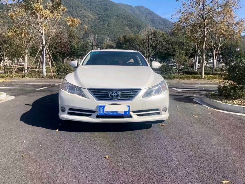 嘉兴13年丰田锐志1
