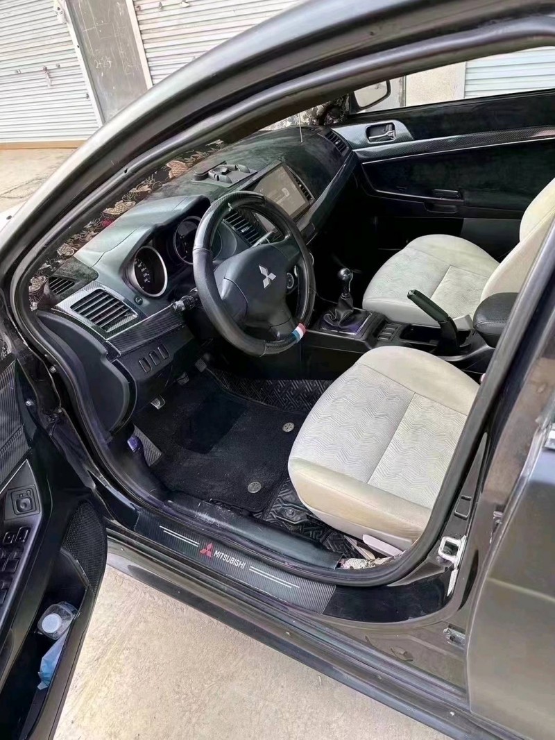 济南14年三菱翼神3