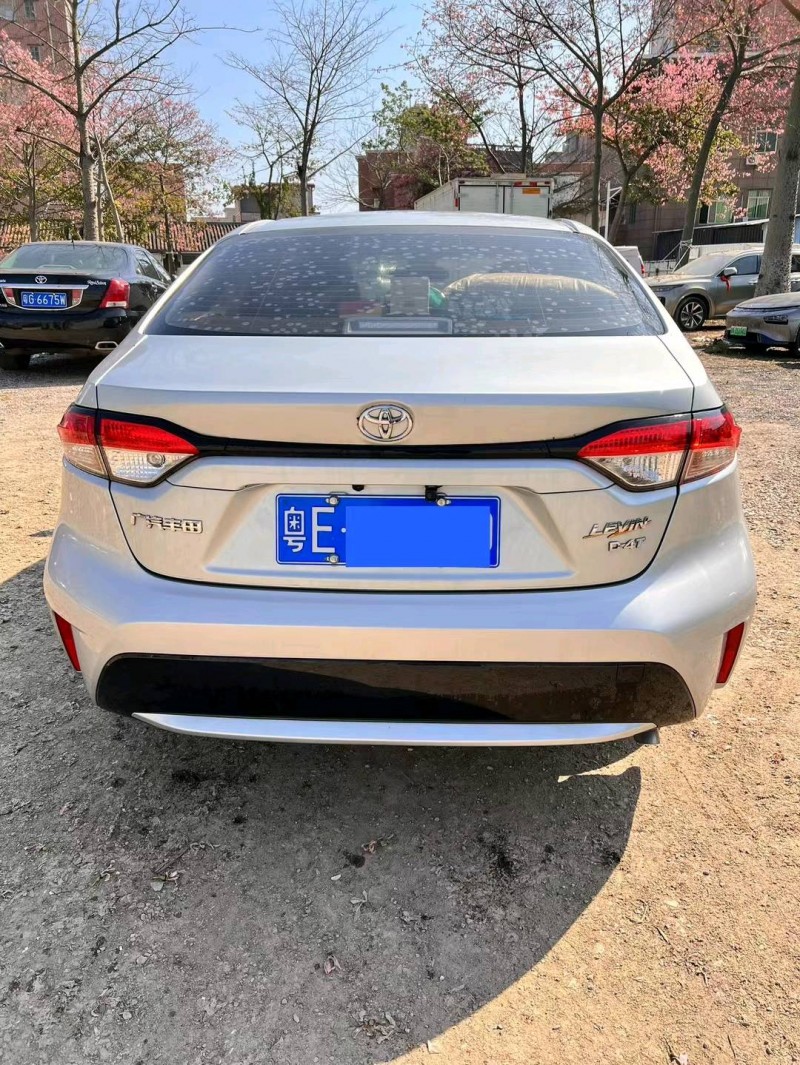 广州21年丰田雷凌1
