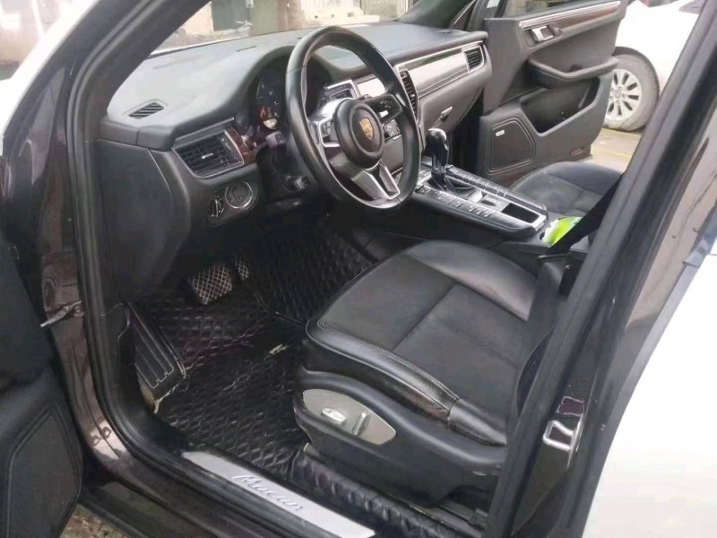 北京15年保时捷Macan7