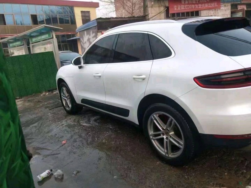 北京15年保时捷Macan2