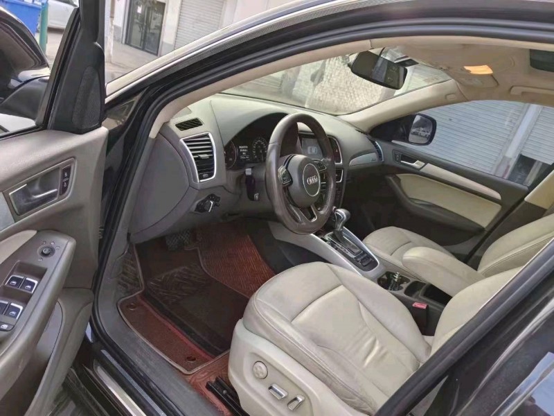 北京15年奥迪Q58