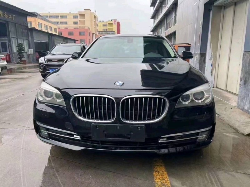 北京13年宝马7系1
