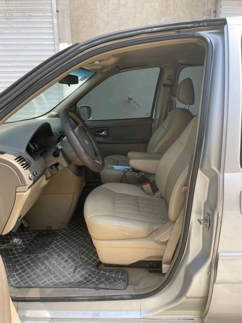 石家庄12年别克GL84