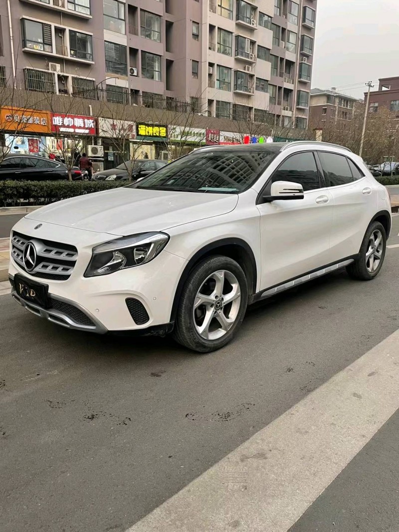 石家庄18年奔驰GLA2