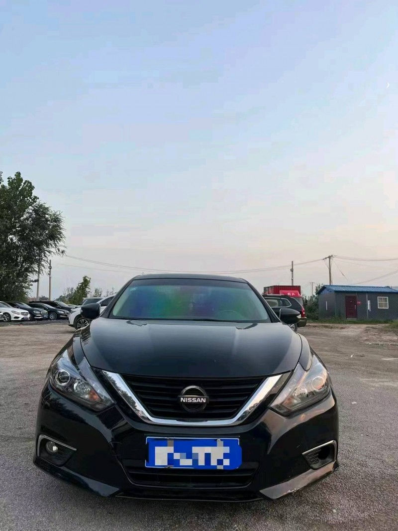 北京17年日产天籁1